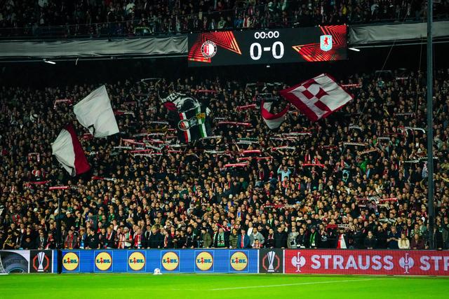 乐鱼LEYU包含国际比赛日欧联焦点战，波特兰开拓者外线爆发，管理层满意，控场能力受关注的词条